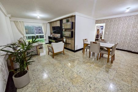Apartamento para alugar com 3 quartos, 156m² em Guilhermina, Praia Grande
