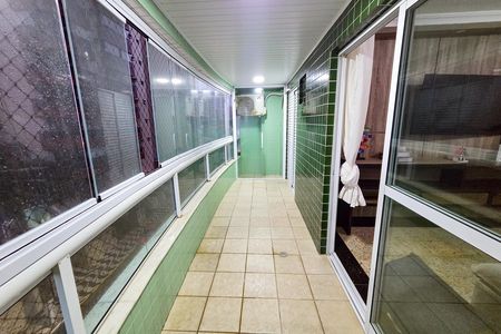 Apartamento para alugar com 156m², 3 quartos e 2 vagas Apartamento para alugar com 156m², 3 quartos e 2 vagasVaranda