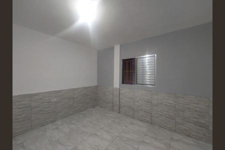 Casa para alugar com 120m², 2 quartos e 1 vagaQuarto 1