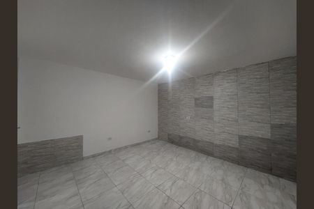 Casa para alugar com 120m², 2 quartos e 1 vagaSuíte