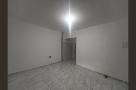 Sala de casa para alugar com 2 quartos, 120m² em Jardim Reimberg, São Paulo
