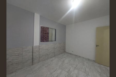 Quarto 1 de casa para alugar com 2 quartos, 120m² em Jardim Reimberg, São Paulo