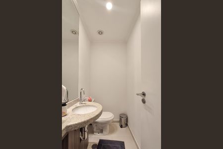 Apartamento à venda com 128m², 4 quartos e 2 vagas Apartamento à venda com 128m², 4 quartos e 2 vagasLavabo