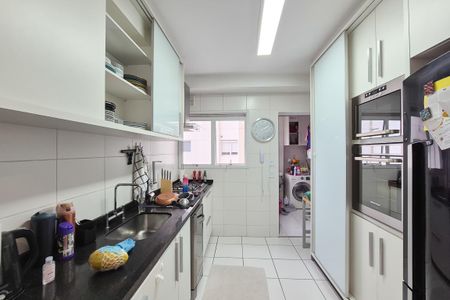 Apartamento à venda com 128m², 4 quartos e 2 vagas Apartamento à venda com 128m², 4 quartos e 2 vagasCozinha