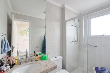 Apartamento à venda com 128m², 4 quartos e 2 vagas Apartamento à venda com 128m², 4 quartos e 2 vagasBanheiro da Suíte 2