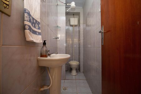 Casa à venda com 250m², 3 quartos e 4 vagas Casa à venda com 250m², 3 quartos e 4 vagasBanheiro de Serviço