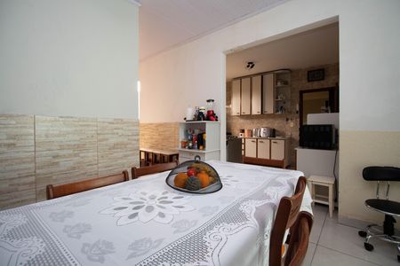 Casa à venda com 250m², 3 quartos e 4 vagas Casa à venda com 250m², 3 quartos e 4 vagasSala 3