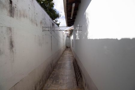 Casa à venda com 250m², 3 quartos e 4 vagas Casa à venda com 250m², 3 quartos e 4 vagasCorredor