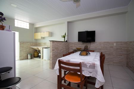 Casa à venda com 250m², 3 quartos e 4 vagas Casa à venda com 250m², 3 quartos e 4 vagasSala 3