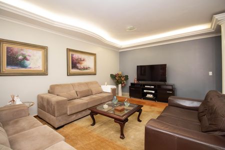 Casa à venda com 250m², 3 quartos e 4 vagas Casa à venda com 250m², 3 quartos e 4 vagasSala 1