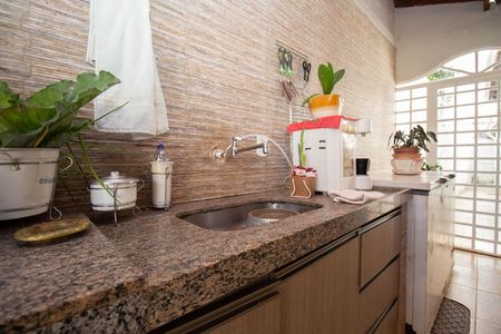 Casa à venda com 250m², 3 quartos e 4 vagas Casa à venda com 250m², 3 quartos e 4 vagasChurrasqueira