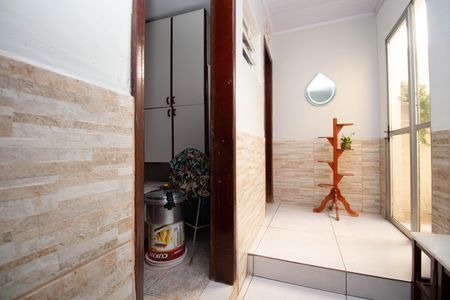 Casa à venda com 250m², 3 quartos e 4 vagas Casa à venda com 250m², 3 quartos e 4 vagasCorredor