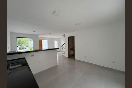 Casa à venda com 3 quartos, 110m² em Itaipu, Niterói