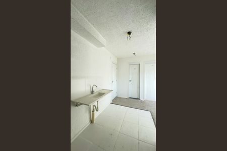 Cozinha e Área de serviço de apartamento à venda com 2 quartos, 33m² em Jardim Caravelas, São Paulo