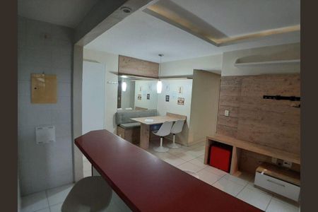 Apartamento à venda com 68m², 2 quartos e 1 vaga