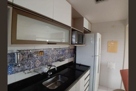 Apartamento à venda com 68m², 2 quartos e 1 vaga