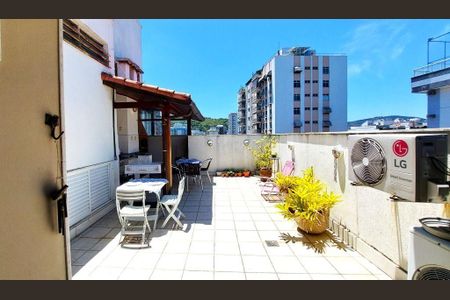 Apartamento à venda com 231m², 3 quartos e 2 vagas