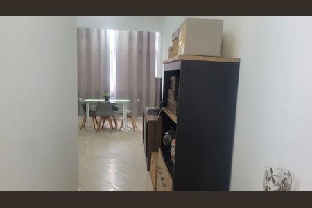 Apartamento à venda com 70m², 2 quartos e sem vaga