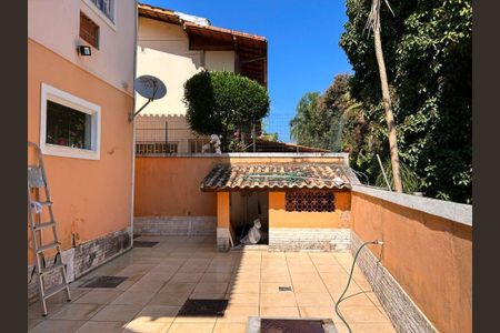Casa à venda com 150m², 3 quartos e 1 vaga
