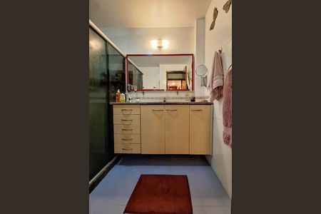 Apartamento à venda com 148m², 3 quartos e 1 vaga Apartamento à venda com 148m², 3 quartos e 1 vagaBanheiro da Suíte 1