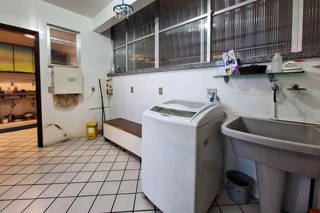 Apartamento à venda com 148m², 3 quartos e 1 vaga Apartamento à venda com 148m², 3 quartos e 1 vagaÁrea de Serviço