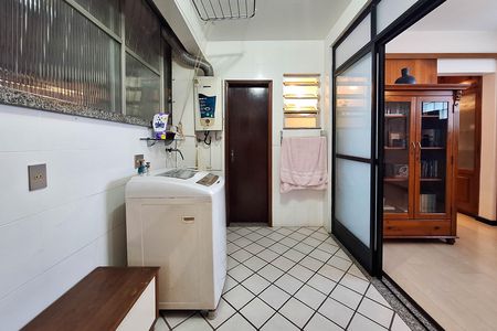 Apartamento à venda com 148m², 3 quartos e 1 vaga Apartamento à venda com 148m², 3 quartos e 1 vagaÁrea de Serviço