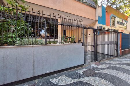 Apartamento à venda com 148m², 3 quartos e 1 vaga Apartamento à venda com 148m², 3 quartos e 1 vagaFachada