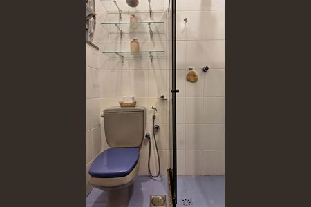 Apartamento à venda com 148m², 3 quartos e 1 vaga Apartamento à venda com 148m², 3 quartos e 1 vagaBanheiro Social