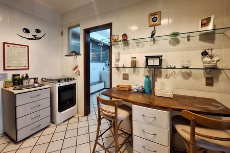 Apartamento à venda com 148m², 3 quartos e 1 vaga Apartamento à venda com 148m², 3 quartos e 1 vagaCozinha