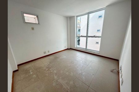Apartamento à venda com 1 quarto, 65m² em Piratininga, Niterói
