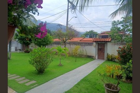 Casa à venda com 2 quartos, 139m² em Piratininga, Niterói