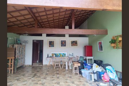 Casa à venda com 2 quartos, 139m² em Piratininga, Niterói