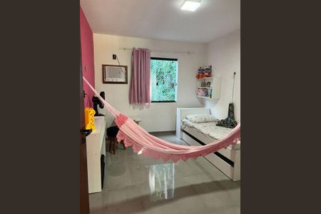 Casa à venda com 3 quartos, 120m² em Piratininga, Niterói