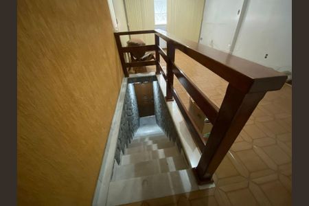 Casa à venda com 166m², 3 quartos e 5 vagas