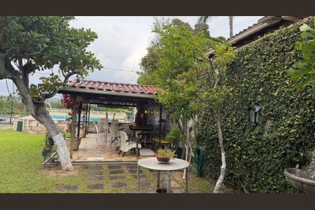Casa à venda com 130m², 2 quartos e 5 vagas