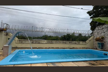 Casa à venda com 130m², 2 quartos e 5 vagas