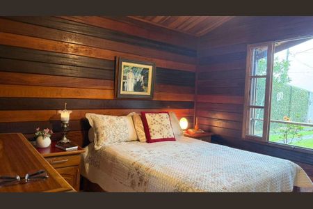 Casa à venda com 130m², 2 quartos e 5 vagas