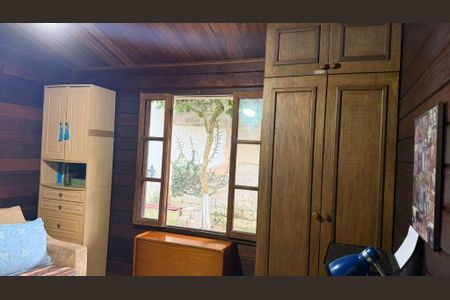 Casa à venda com 130m², 2 quartos e 5 vagas