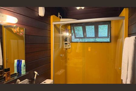 Casa à venda com 130m², 2 quartos e 5 vagas