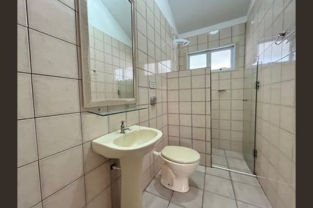 Casa de condomínio para alugar com 75m², 1 quarto e 1 vaga Casa de condomínio para alugar com 75m², 1 quarto e 1 vagaBanheiro