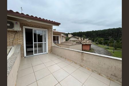 Casa de condomínio para alugar com 75m², 1 quarto e 1 vaga Casa de condomínio para alugar com 75m², 1 quarto e 1 vagaQuarto Varanda
