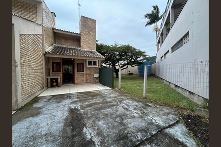Casa de condomínio para alugar com 75m², 1 quarto e 1 vaga Casa de condomínio para alugar com 75m², 1 quarto e 1 vagaÁrea de Serviço