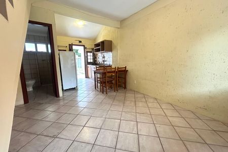 Casa de Condomínio para alugar com 1 quarto, 75m² em Barra da Lagoa, Florianópolis