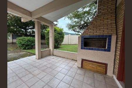 Casa de condomínio para alugar com 75m², 1 quarto e 1 vaga Casa de condomínio para alugar com 75m², 1 quarto e 1 vagaChurrasqueira