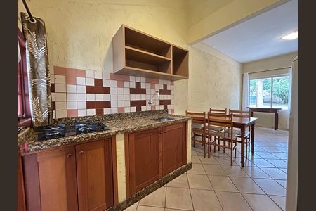 Cozinha  de casa de condomínio para alugar com 1 quarto, 75m² em Barra da Lagoa, Florianópolis