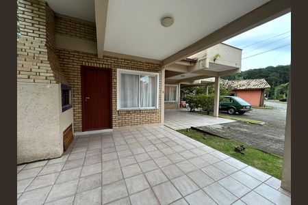 Casa de condomínio para alugar com 75m², 1 quarto e 1 vaga Casa de condomínio para alugar com 75m², 1 quarto e 1 vagaGaragem