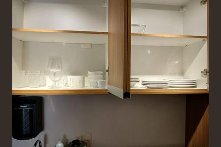 Cozinha de apartamento para alugar com 1 quarto, 40m² em Sumarezinho, São Paulo