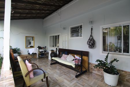Casa de condomínio à venda com 300m², 3 quartos e sem vagaVaranda