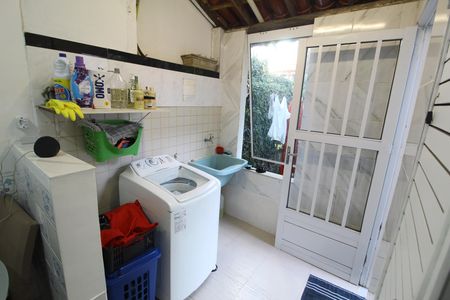 Casa de condomínio à venda com 300m², 3 quartos e sem vagaÁrea de Serviço