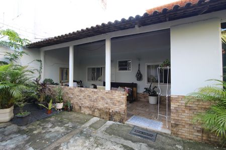 Casa de condomínio à venda com 300m², 3 quartos e sem vagaVaranda